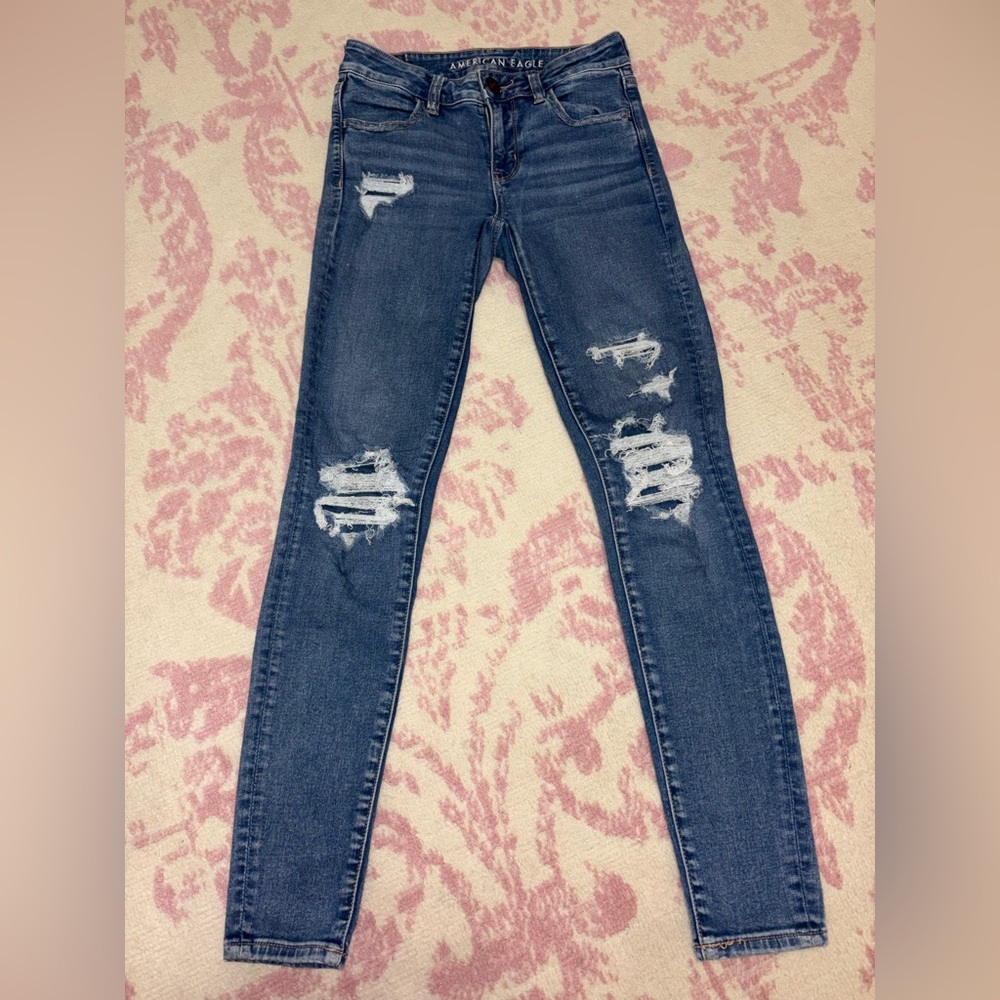 American Eagle Outfitters Dark Wash Distressed Jeggings Women’s size 2